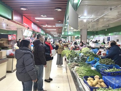 崇川區審計局聚焦農貿市場攤位出租管理，開展專項市場調研